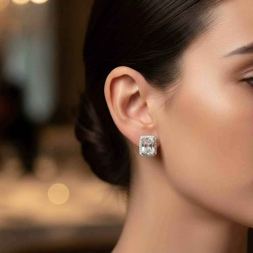 CRYSTAL WHITE EARRINGS