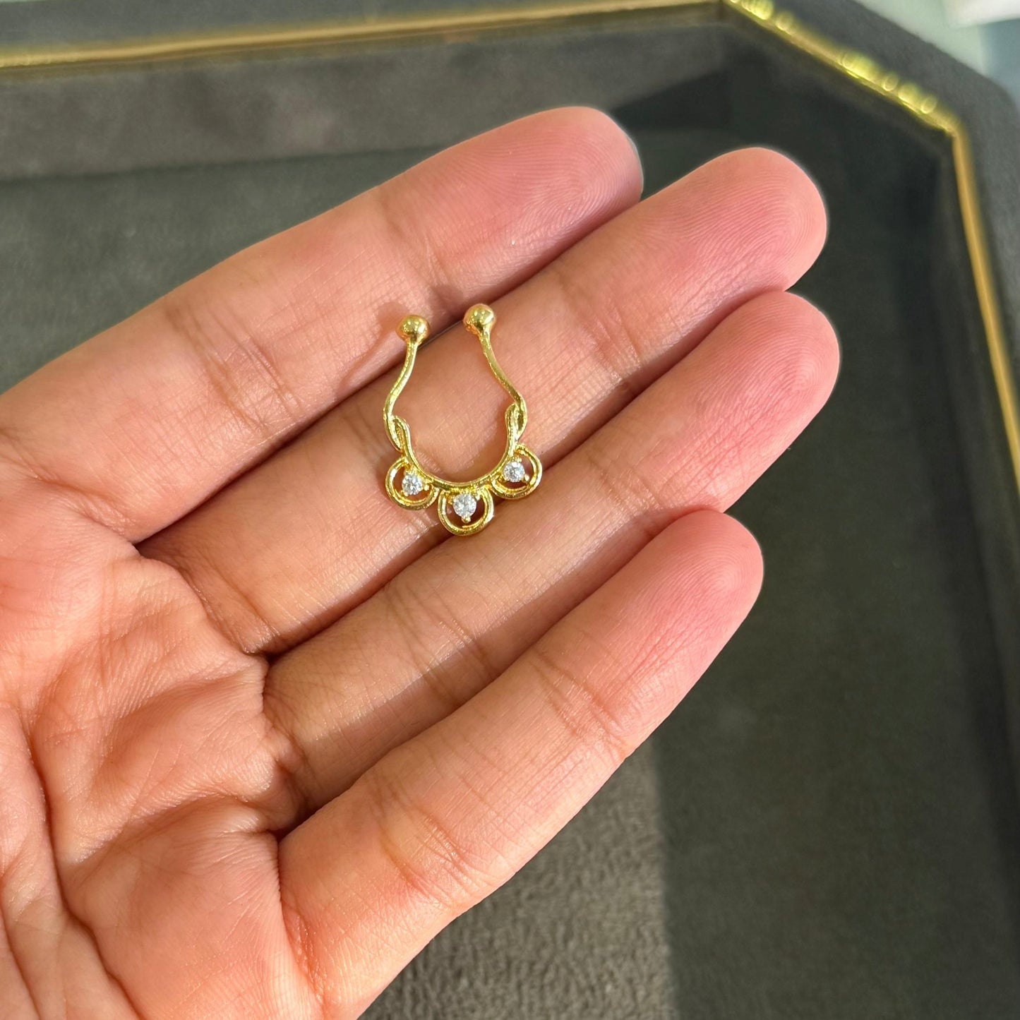 3 STONE FLORAL SEPTUM