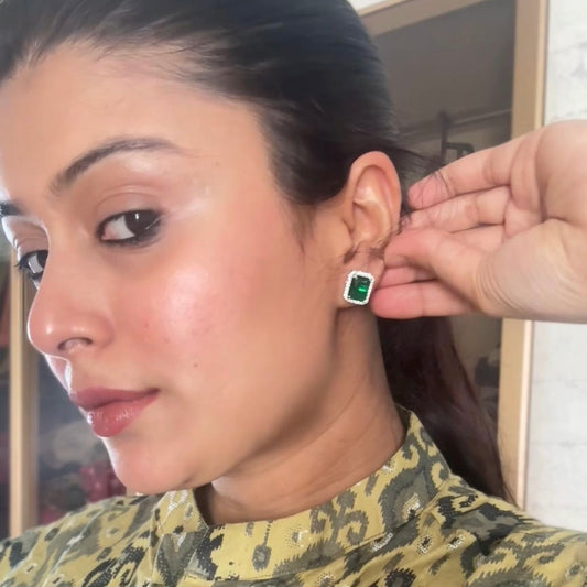 CRYSTAL GREEN EARRINGS