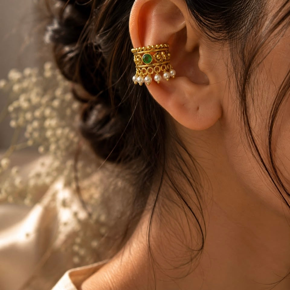 GREEN SILVER PEARL EARCUFFS PRESS ON